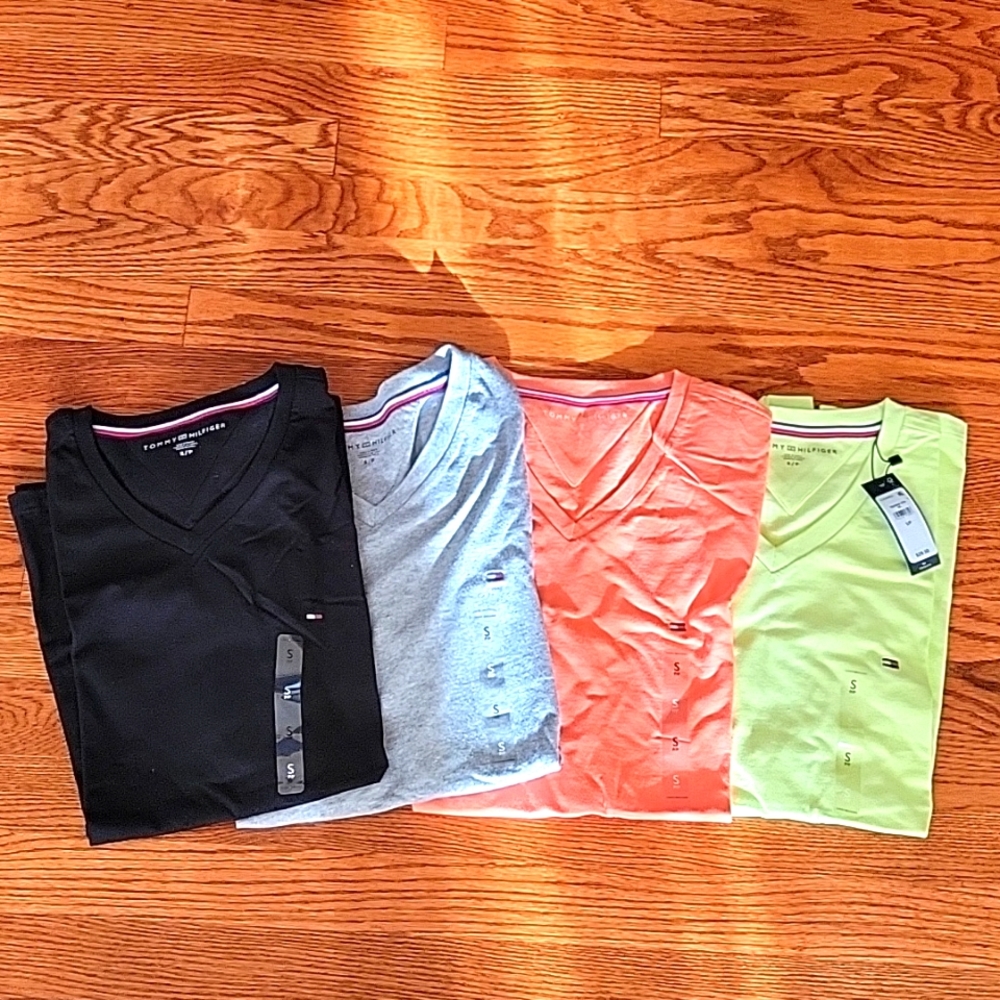 Tommy Hilfiger v neck t-shirts (4)